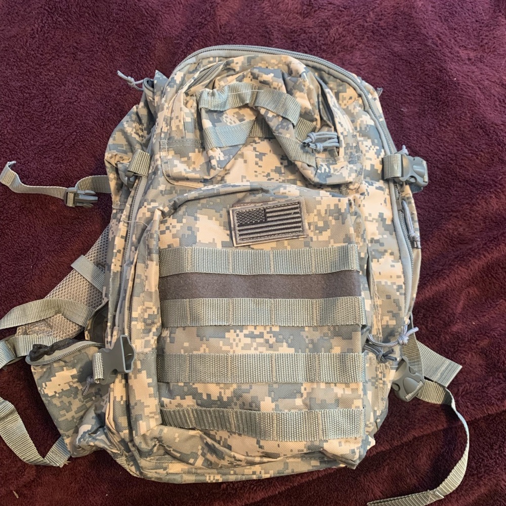 Army camo Barracks backpack NWOT